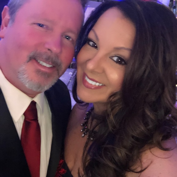 Meet your Posher, Leslee - Picture 3 of 3